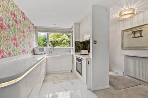Kitchen- click for photo gallery